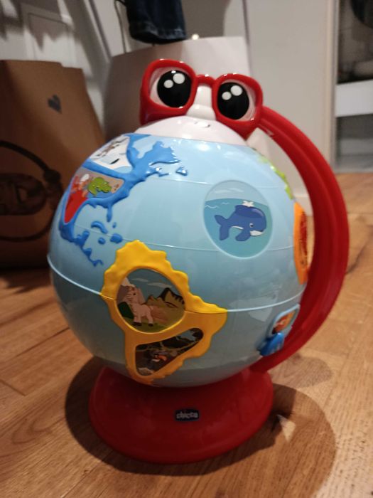 Globus interaktywny Chicco