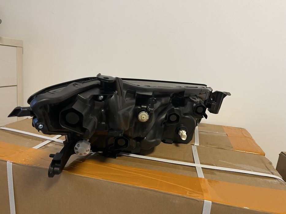 Фары Фара Camry 70 80 21+ рест SE, LE, XSE, XLE FULL LED левая правая