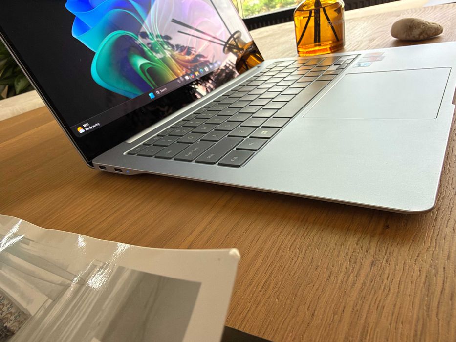 Samsung Galaxy Book4 Edge 14" 3K 120hz | Snapdragon X Elite | 16/512GB