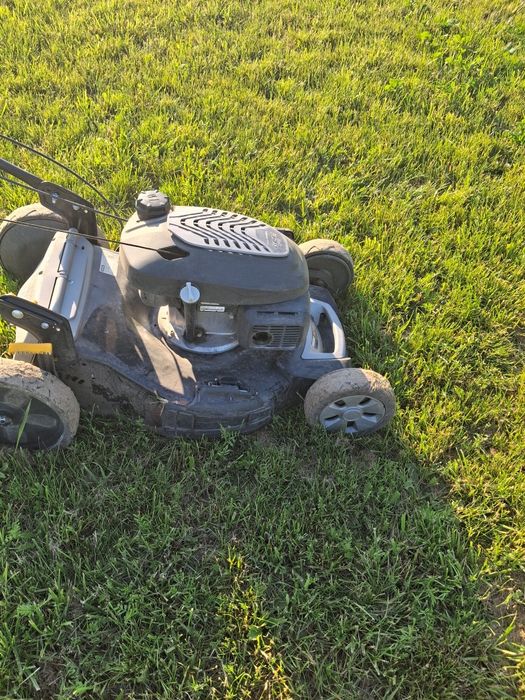 Kosiarka z silnikiem honda gcvx 170
