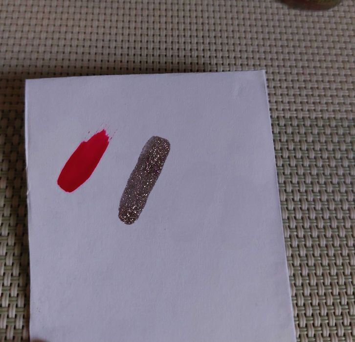 Лак для нiгтiв б/у