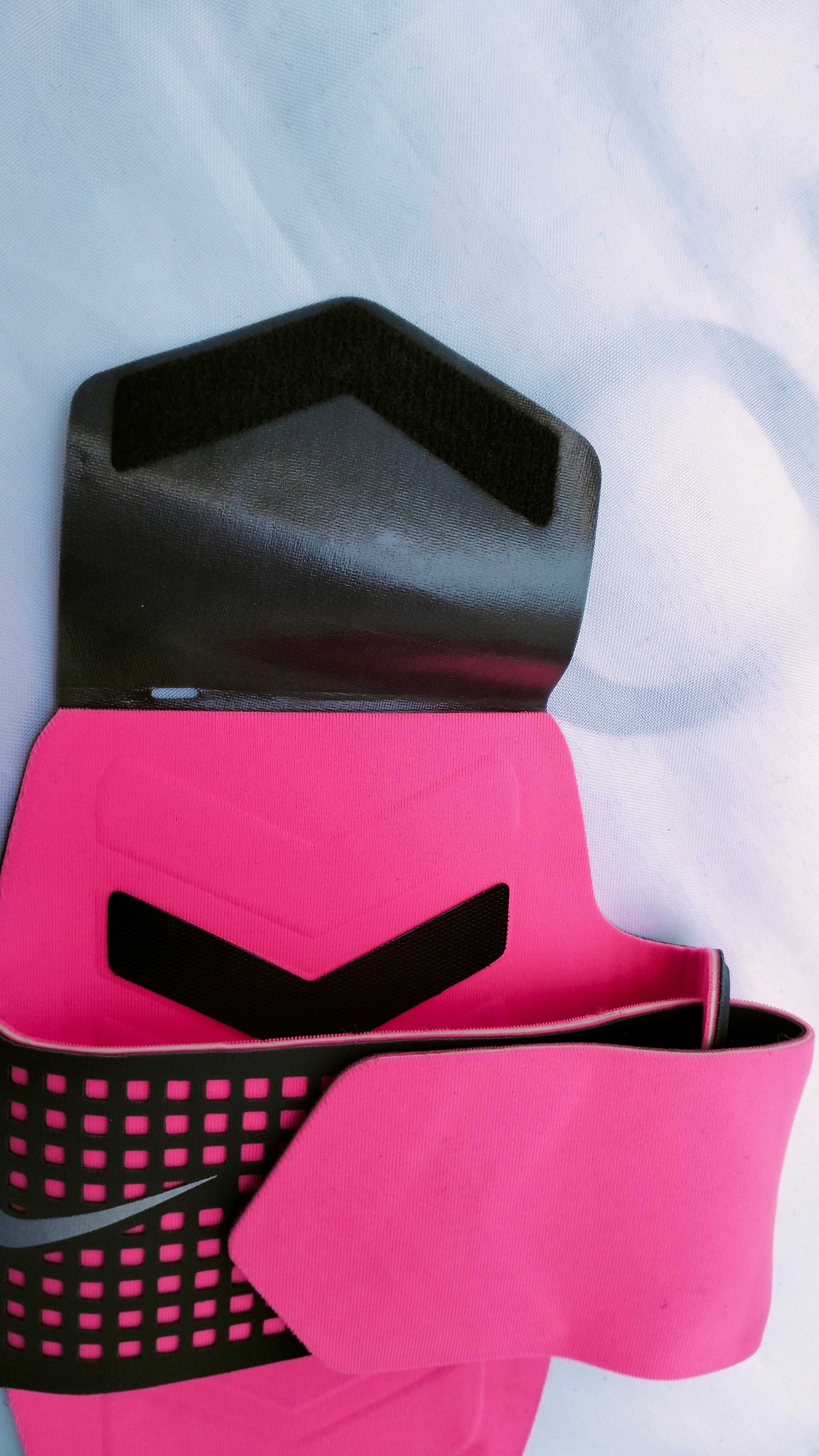 Nike distance armband sale