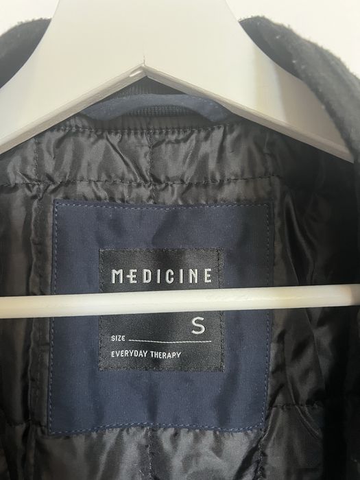 Lekko ocieplana, wiosenna kurtka Medicine, stan idealny, S