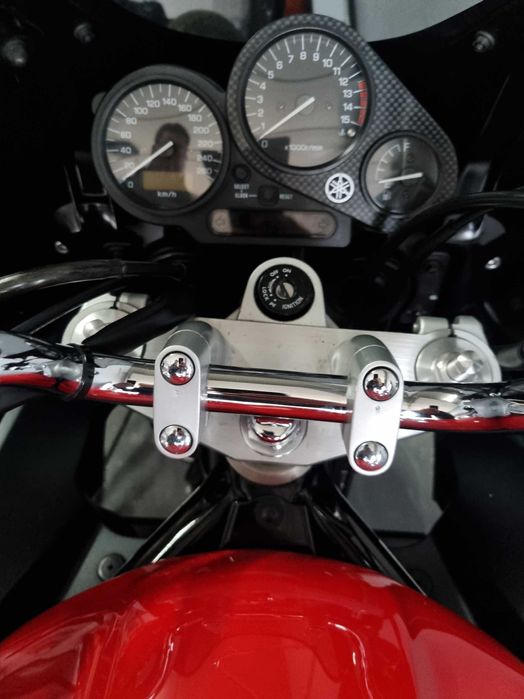 YAMAHA FZS 600 FAZER (FZ, Hornet, Bandit)