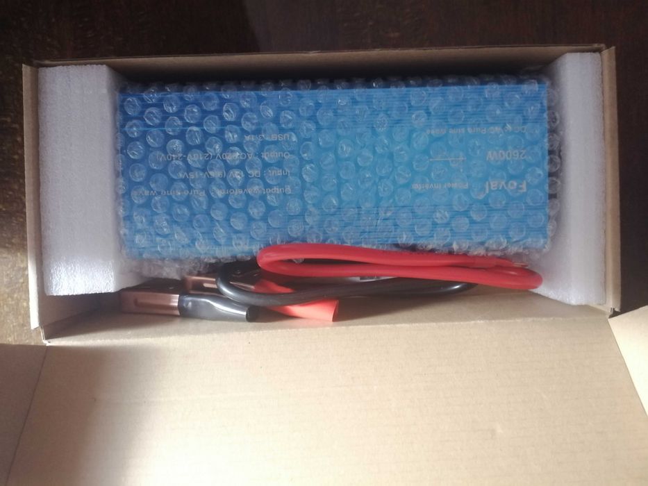 Продам инвертор Favell 2600, 12В (чистый синус)