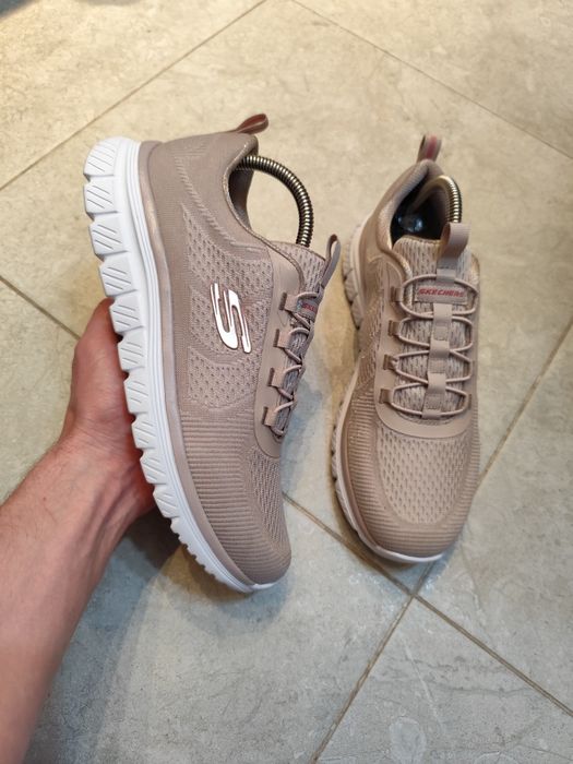 Кросівки Skechers 41/26,5