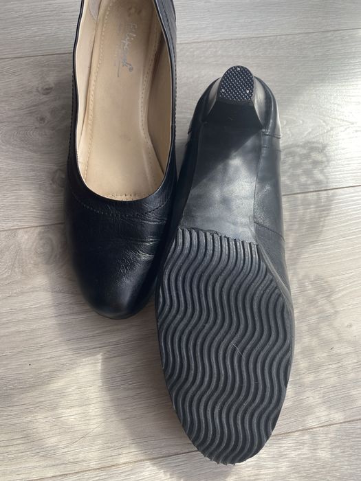 Duże damskie buty 44/45 skóra naturalna półbuty/czółenka czarne