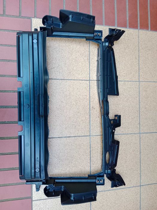 RENAULT TRAFIC III 2014 + kierownica powietrza osłona chłodnic NOWE OE