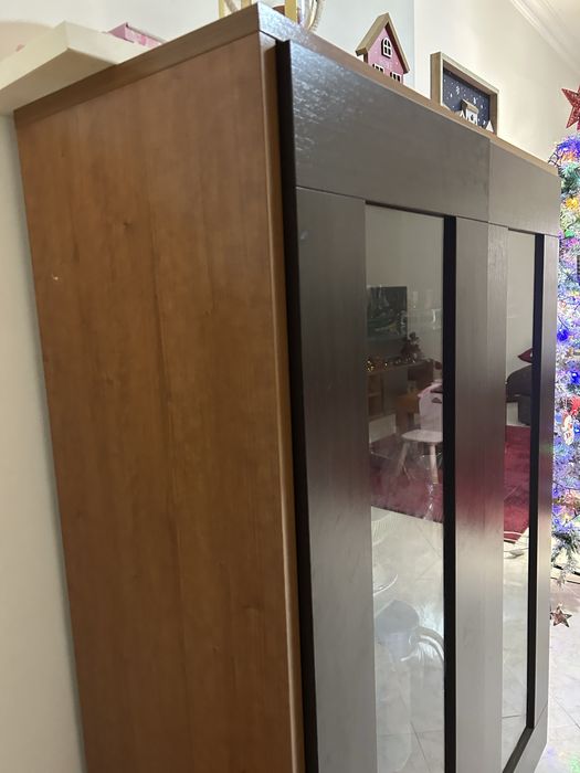 Cristaleira madeira carvalho