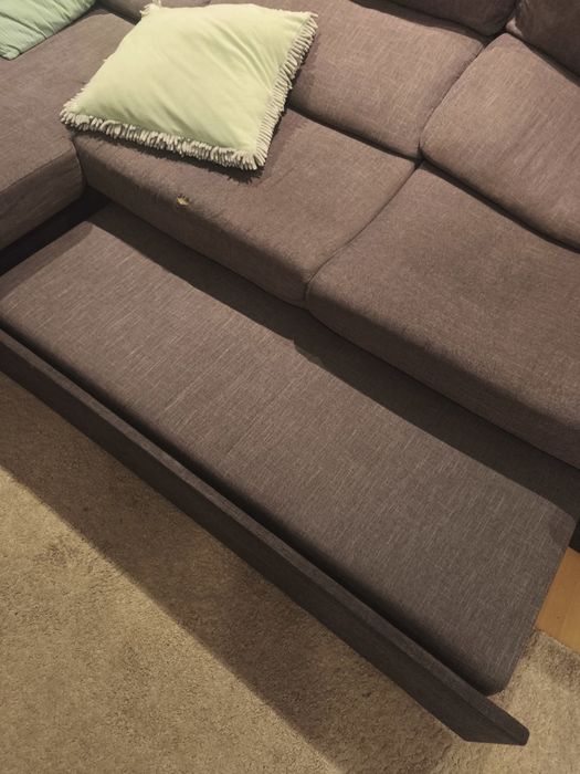 Sofá cama com chaise longue