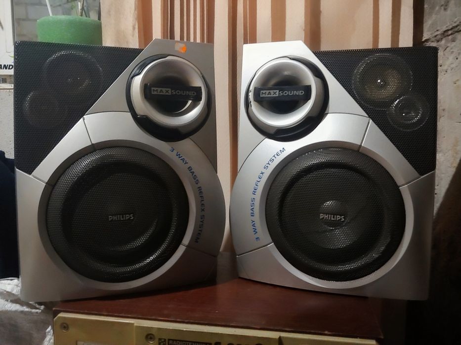 Мощная акустика Philips (3-Way Bass Reflex) — Состояние Отличное.