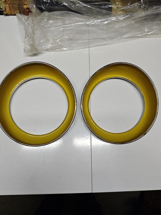 chromowane ramki ringi Trabant 601 chrom lampy