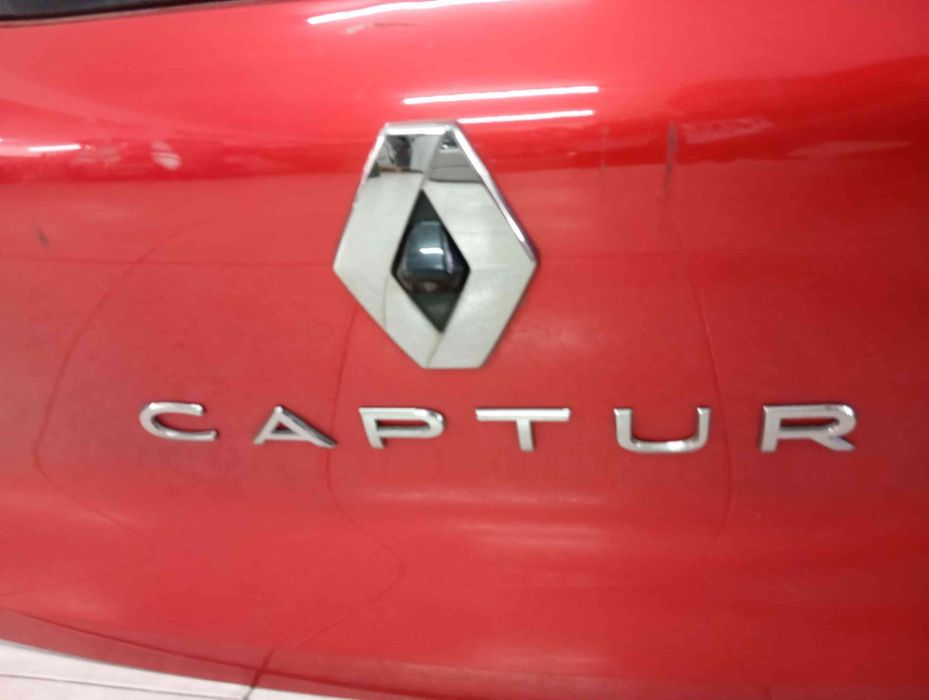 RENAULT CAPTUR II 2024 Porta / Tampa da Mala