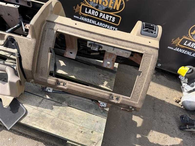 Land Rover Discovery bege tablier