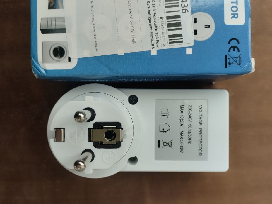 Побутове реле регулювання напруги та струму відсікач