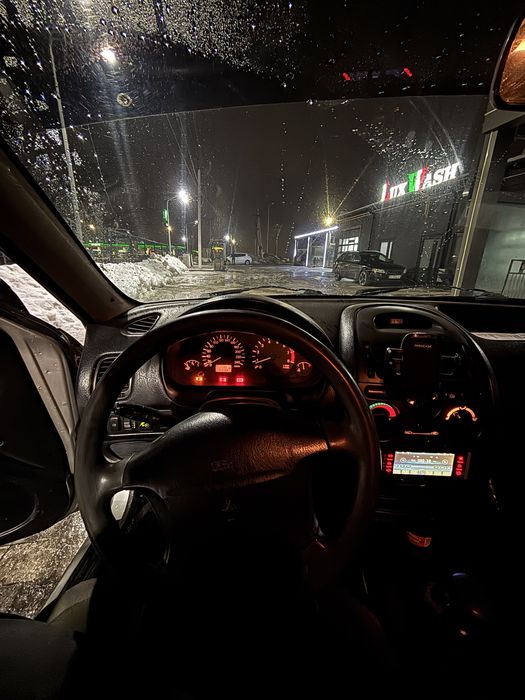 Mitsubishi Carisma Мітцубісі карізма 1,6 1997