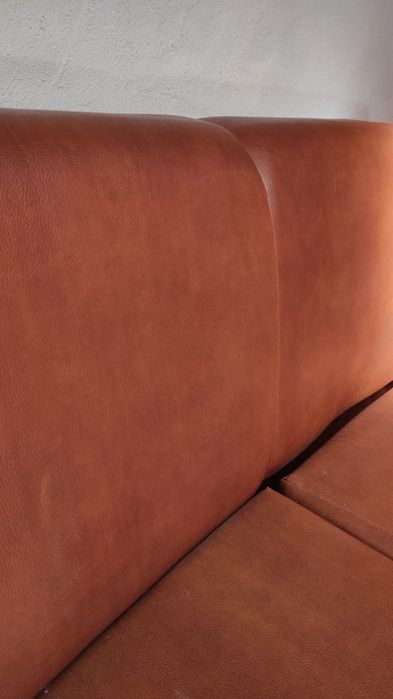 Sofá usado castanho (em bom estado)