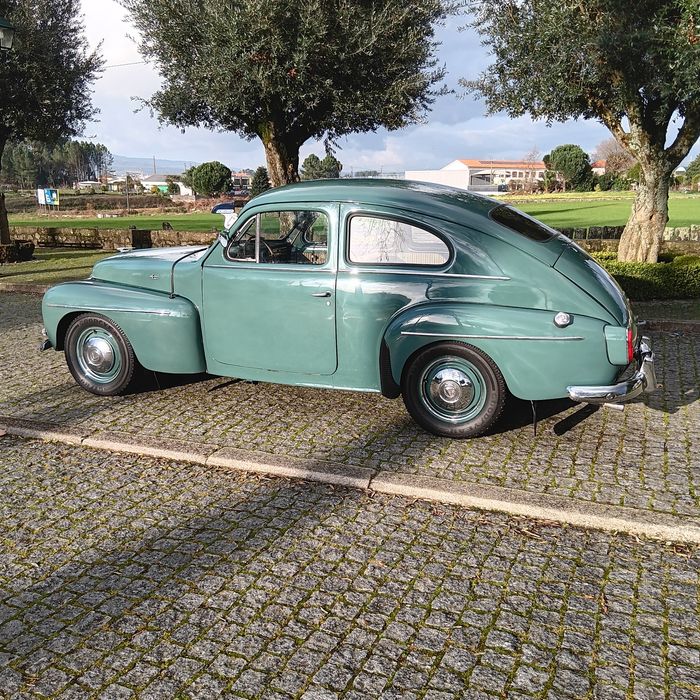 Volvo pv 444 antigo com 74 anos