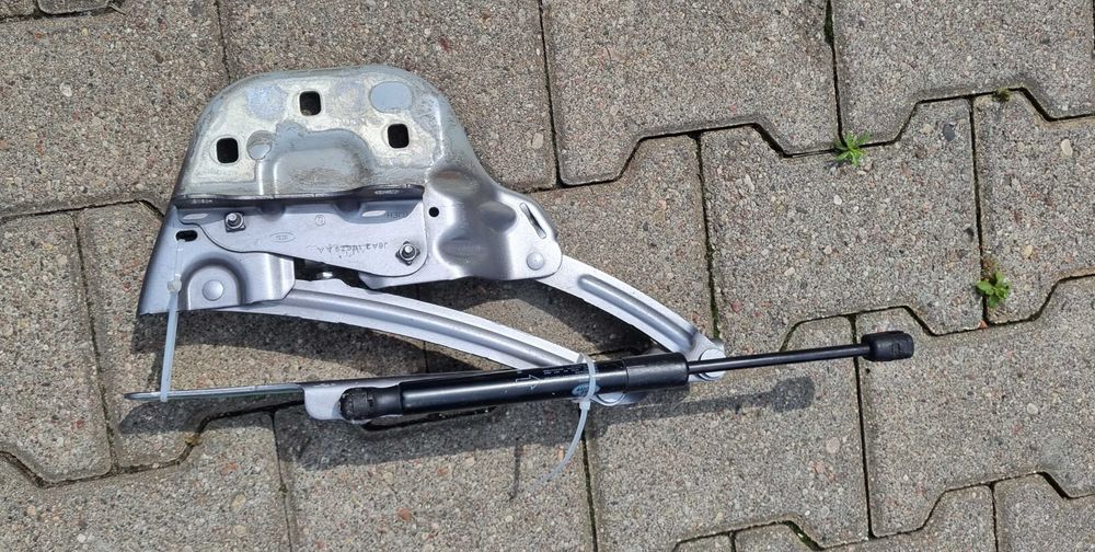 Zawiasy maski land rover VELAR L