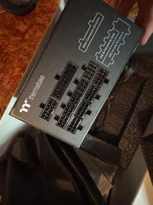 Zasilacz Thermaltake ToughPower PF1 Platinum 850W 80 Plus