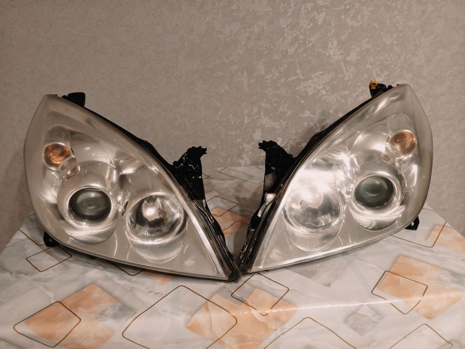 Фари Опель вектра с рестайл