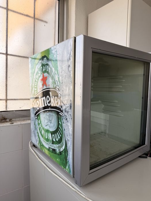Mini Frigorífico Carlsberg (Dekkers) – Usado / Mini Bar