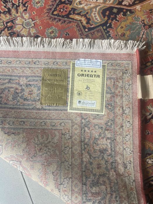 Carpete orienta em pura lã e acabamento à mão