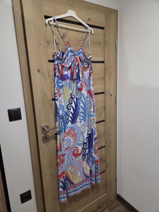 Sukienka  rozmiar 44 Nowa