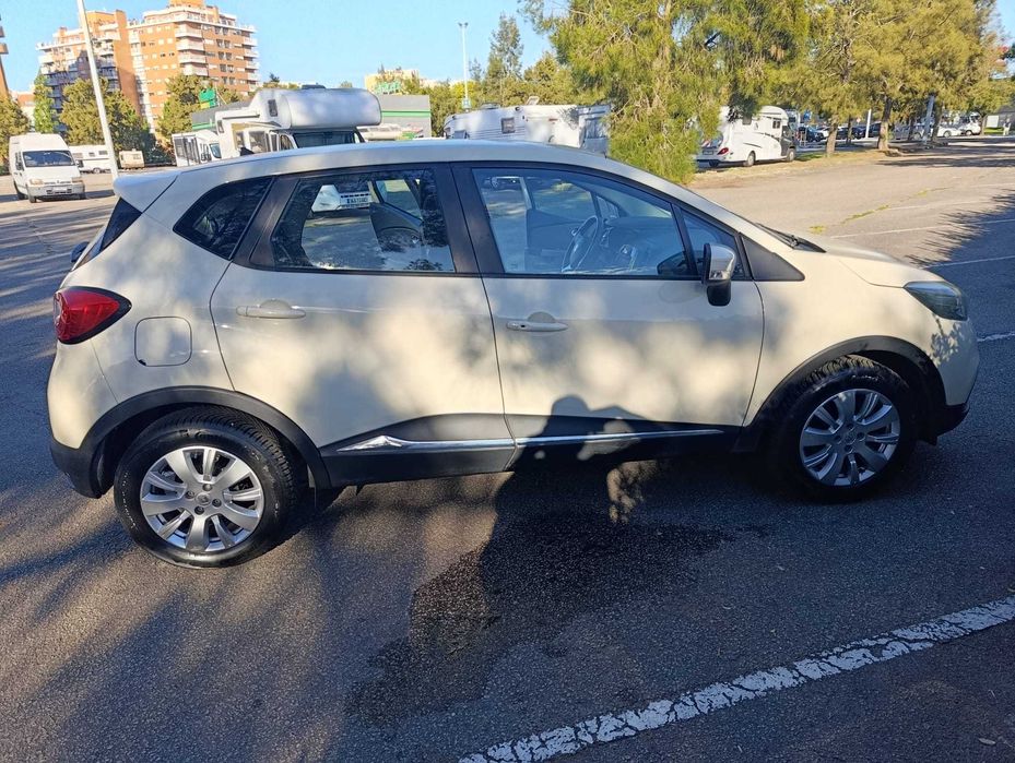 Renault Captur 1.5 DCi foto 5