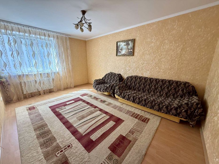 Здається 2 кімнатна новобудова вул.Відінська