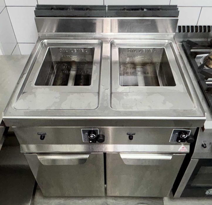 Vendo Fritadeira GAS Industrial Berto’s - Dupla 10L+10L _ COMO NOVA _