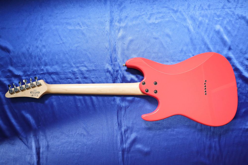 електрогітара Ibanez AZES31