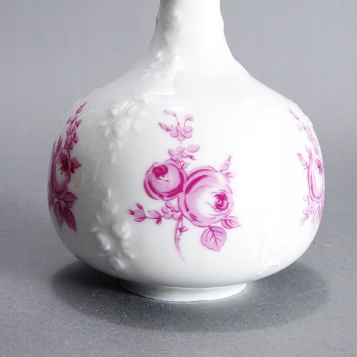 piękny wazonik porcelanowy wallendorfer róże