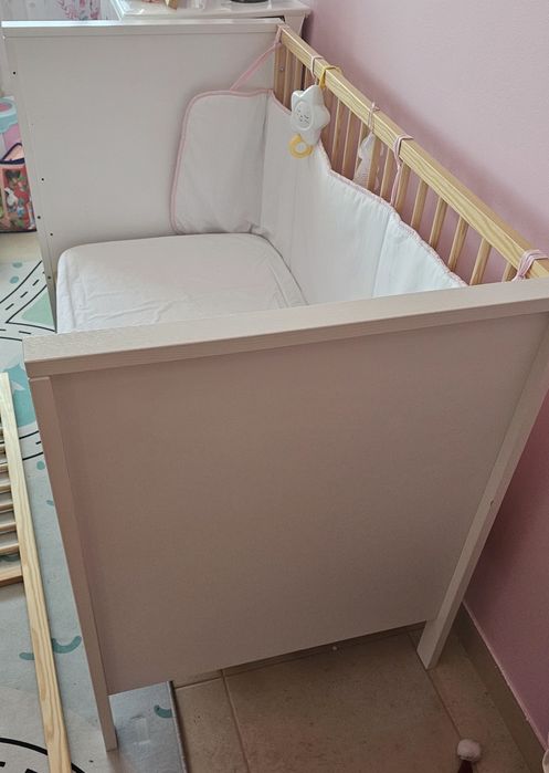 Vendo berço e colchão