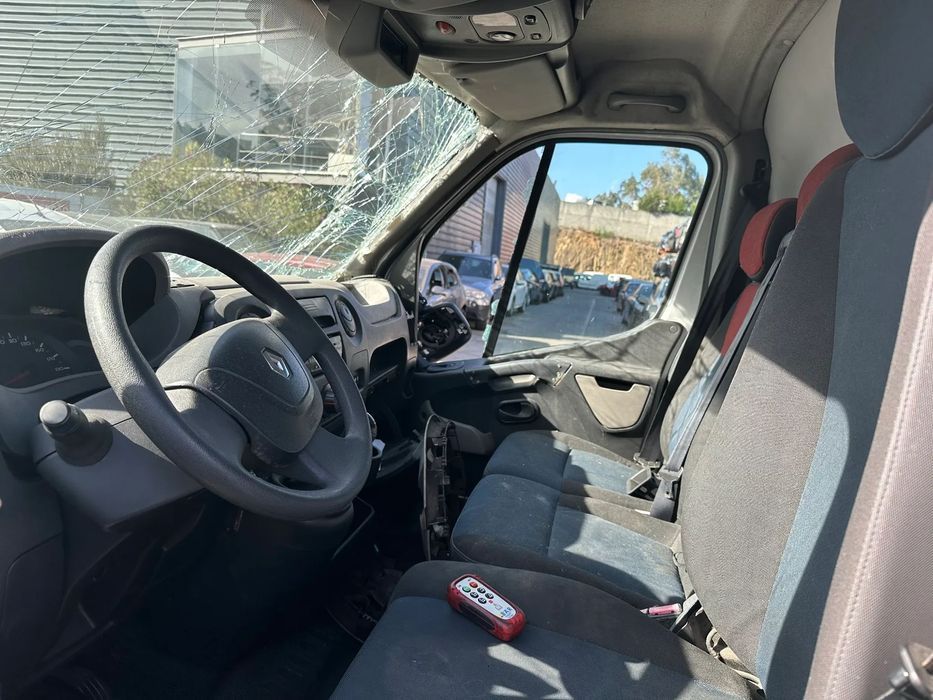 RENAULT MASTER III 2.3 DCI 2011 FRIGORIFICA C/PLANTAFORMA ELEVATORIA