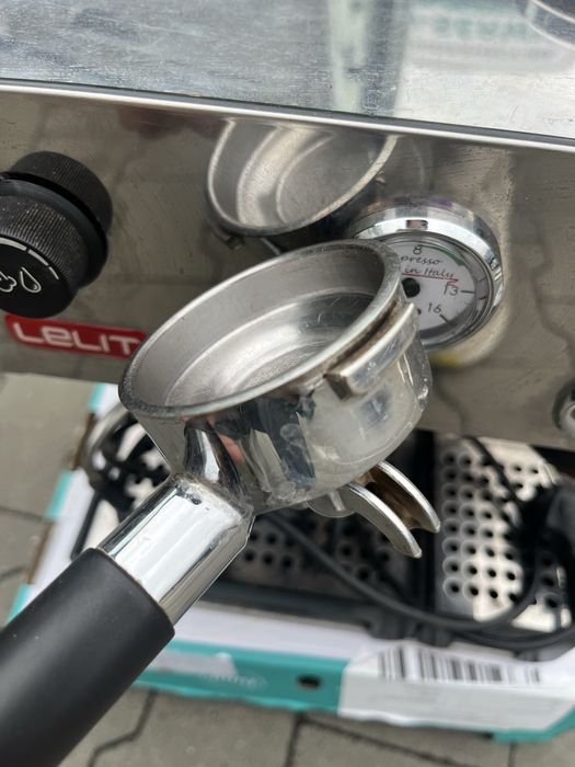 Ekspres lelit anita PL042TEMD uszkodzony młynek