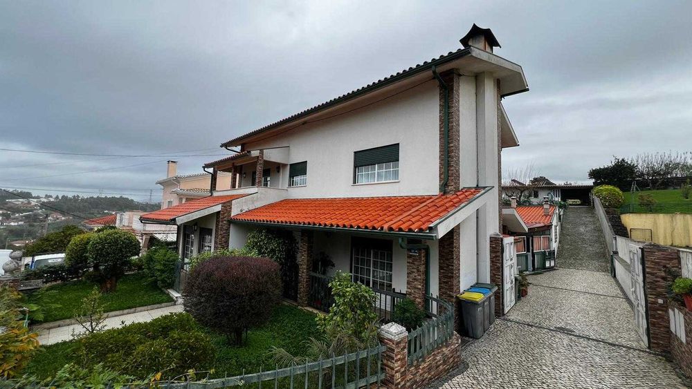 MORADIA T4 EM COIMBRA