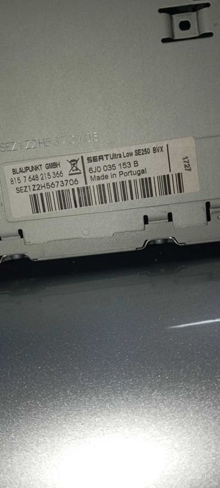 Auto radio seat Ibiza 6j