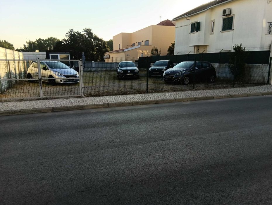 Alugo Lote de Terreno na Quinta do Conde 3