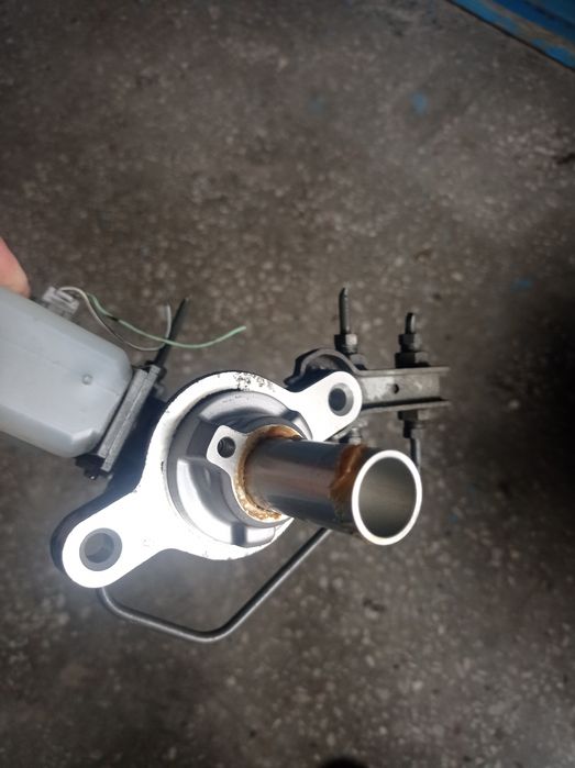 Вакум, робочий циліндр, бачок