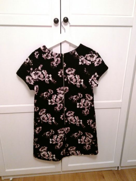 Sukienka pikowana kwiaty rozm. 40