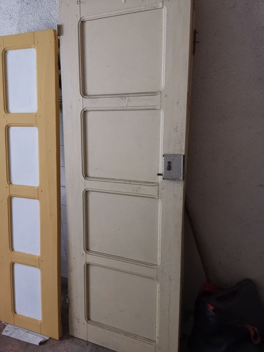 Portas de madeira maciça