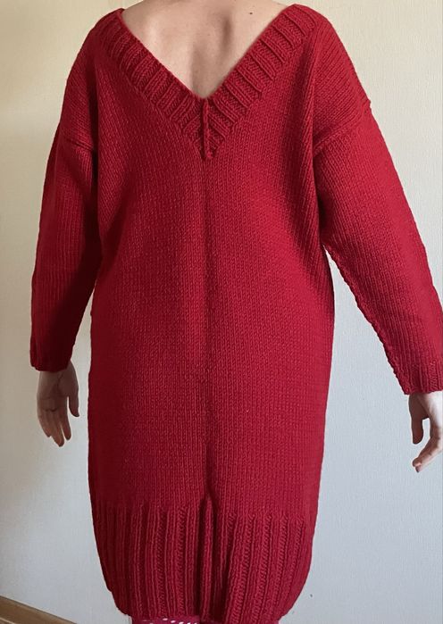 Платье вязанное красное для девушки оверсайз