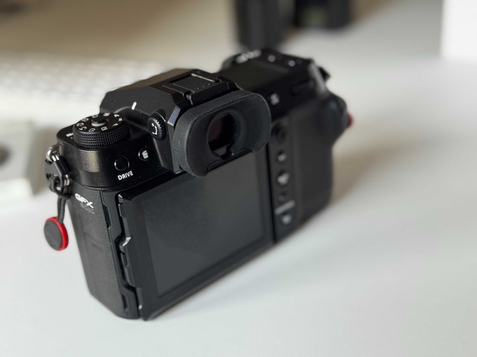 Fujifilm GFX 50S II + Lentes GF