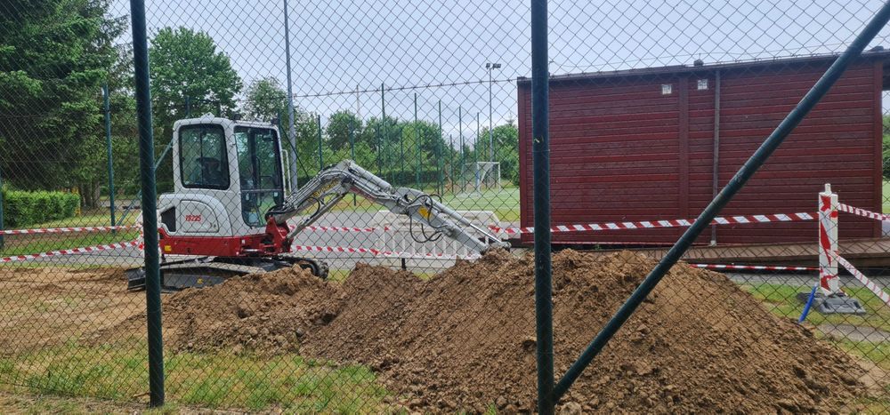 Usługi minikoparką koparka 2.5t