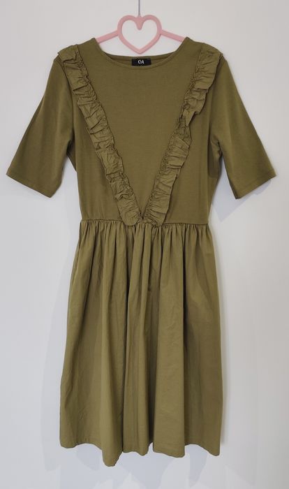 Varios vestidos novos. Ver fotos. Tamanho M/L