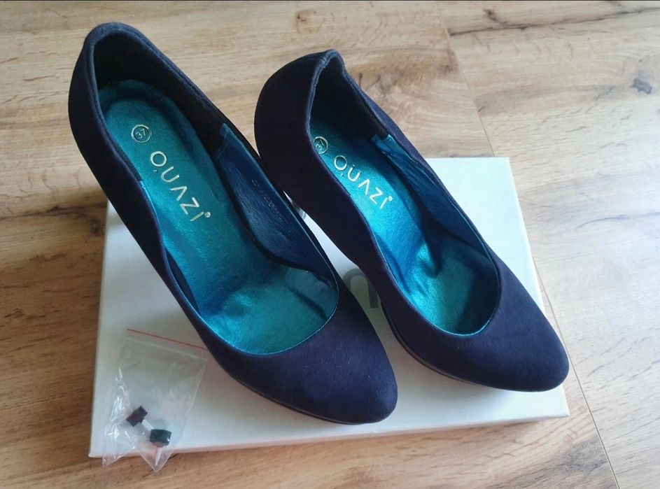 Quazi buty na obcasie