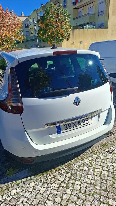Renault grand scenic bose edition