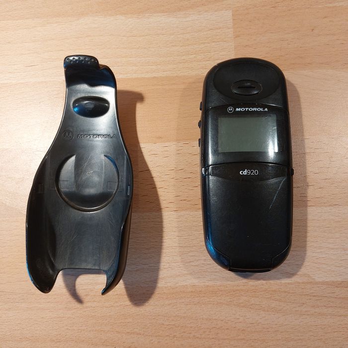 Telemóvel Motorola cd920