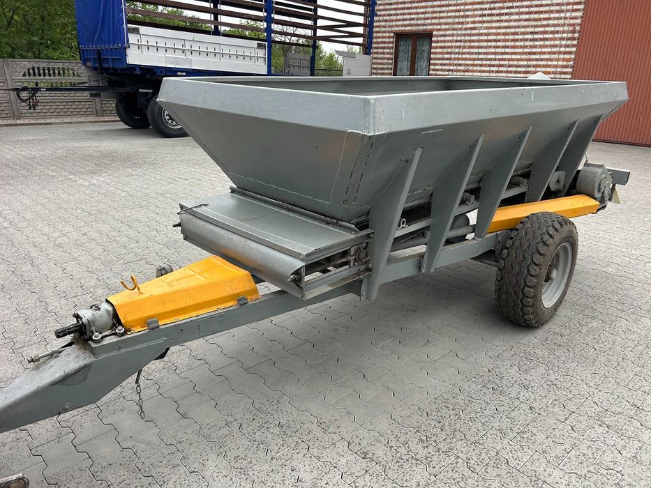 Rozsiewacz wapna nawozu piaskarka RCW-3